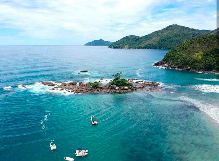 Praia De Castelhanos Por Belailhabela Ilhabela Guia De Viagem E