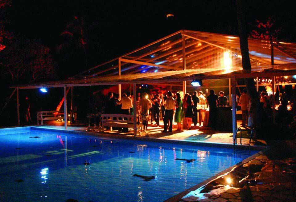 Evento na piscina - Caravela Pousada em Ilhabela