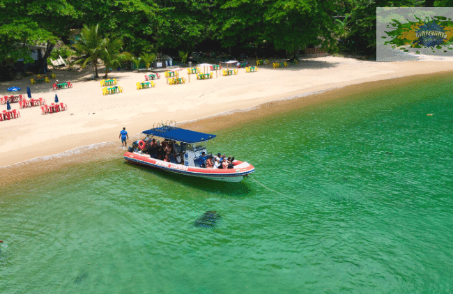 Roteiro de superboat em Ilhabela - Passeio de barco para castelhanos - Maremar Turismo