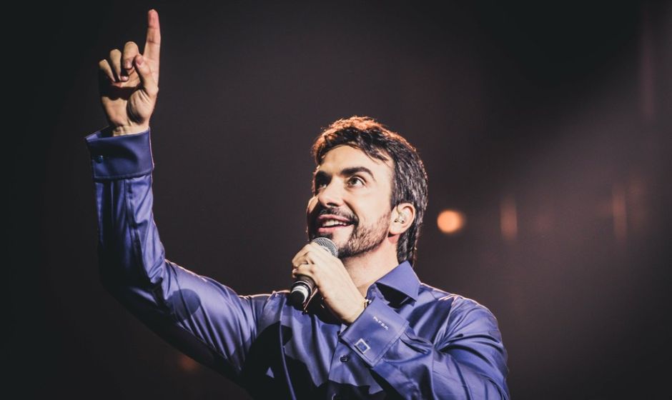 Show Padre Fábio de Melo em Ilhabela no Feriado Aparecida - Dia da Padroeira Nossa Senhora Aparecida