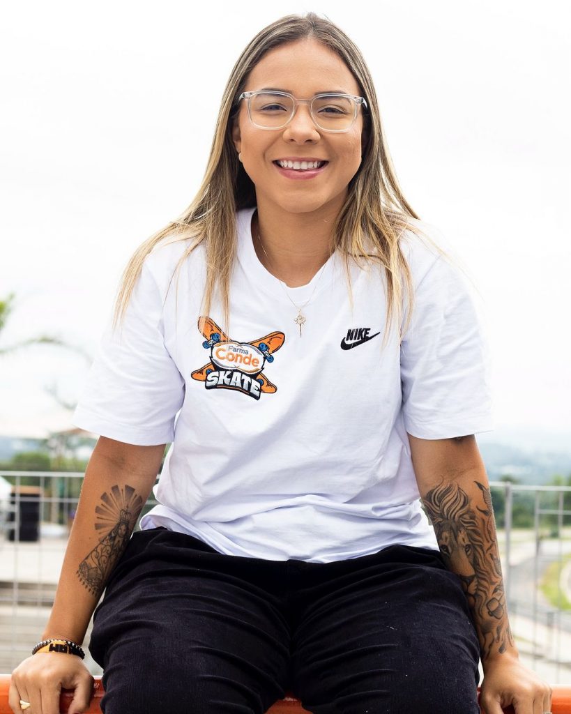 Pâmela Rosa, bicampeã mundial e atleta olímpica do skate brasileiro traz para Ilhabela o PAM AM 2024, campeonato de skate amador, dias 9 e 10 de novembro na nova pista de Skate de Ilhabela, no PEII Sul na Praia Grande